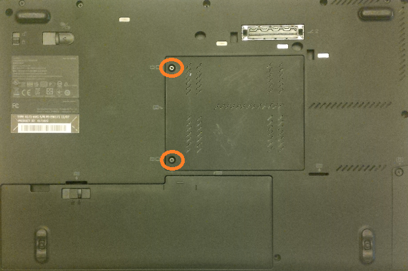 desfacem suruburile pentru Lenovo ThinkPad T420s
